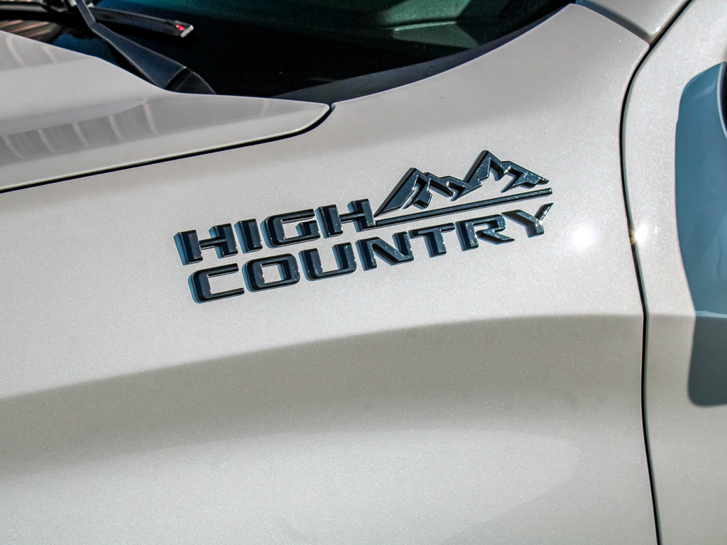 Used 2024 Chevrolet Silverado 1500 High Country w/ Technology Package AWD/4WD image 13