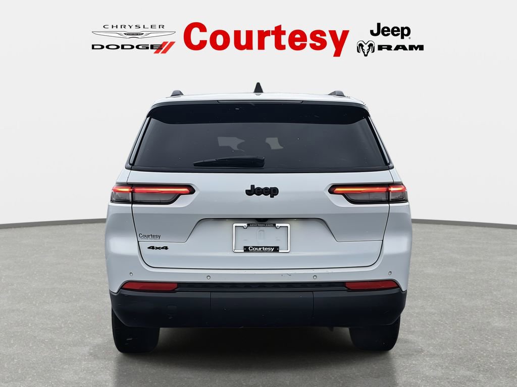 Certified 2024 Jeep Grand Cherokee L Laredo AWD/4WD image 6