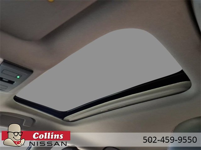 Certified 2025 Nissan Sentra SR w/ SR Premium Package image 21