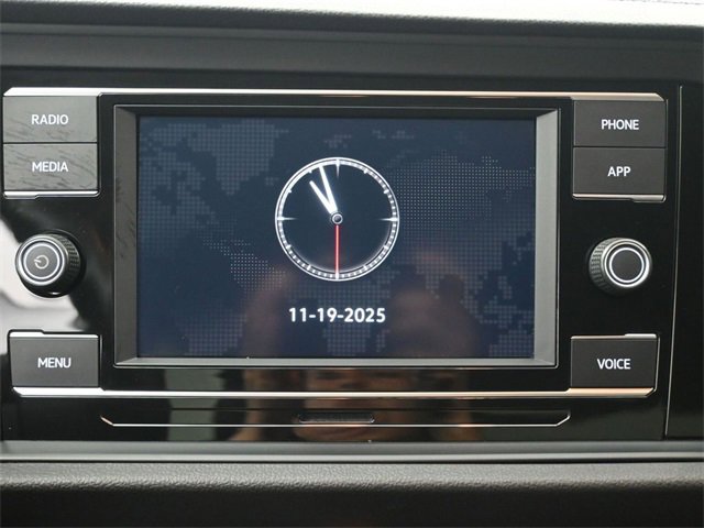 Used 2022 Volkswagen Jetta SE image 4