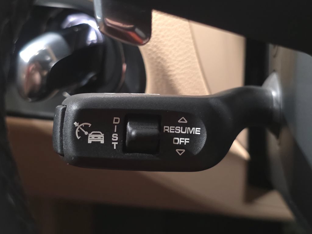 Certified 2026 Porsche Macan AWD/4WD image 28