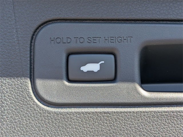 New 2025 Honda Pilot Touring image 32