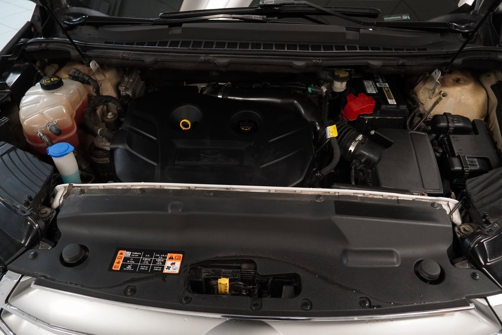 Used 2015 Ford Edge SE image 37