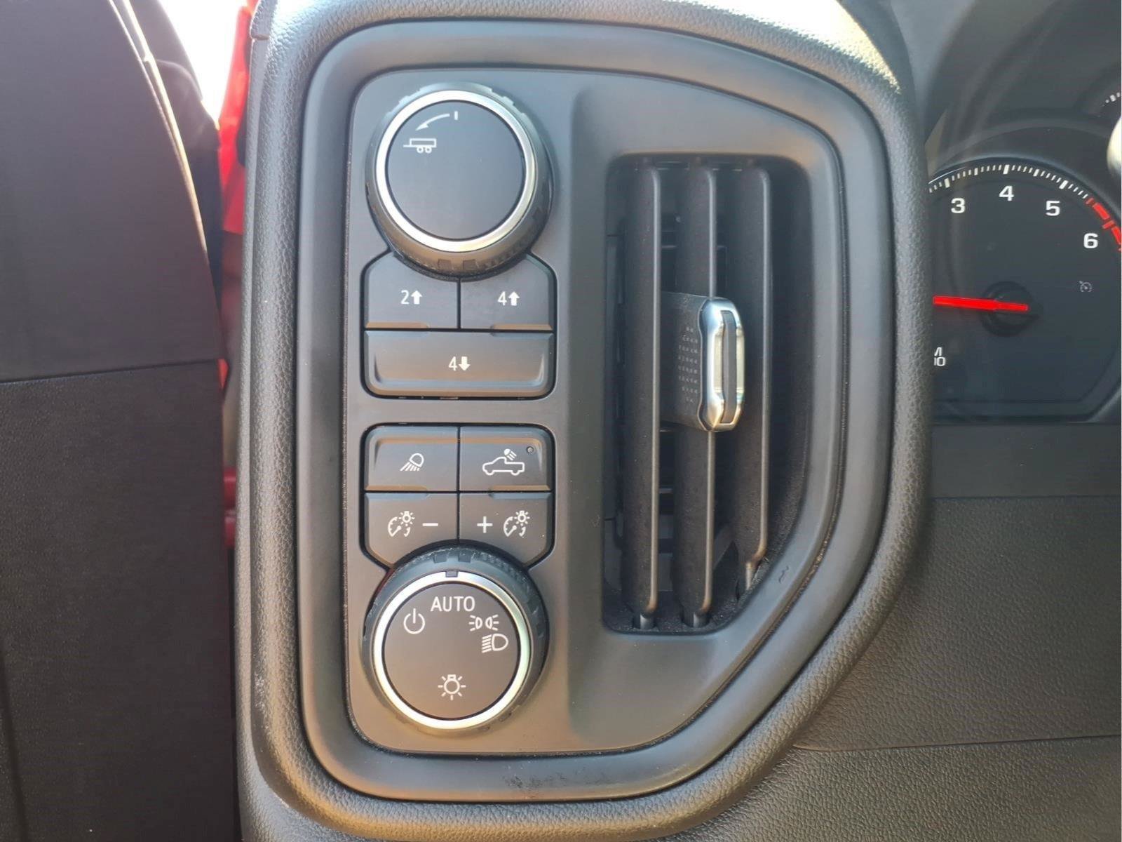 Used 2024 Chevrolet Silverado 2500 Custom w/ Custom Value Package AWD/4WD image 19