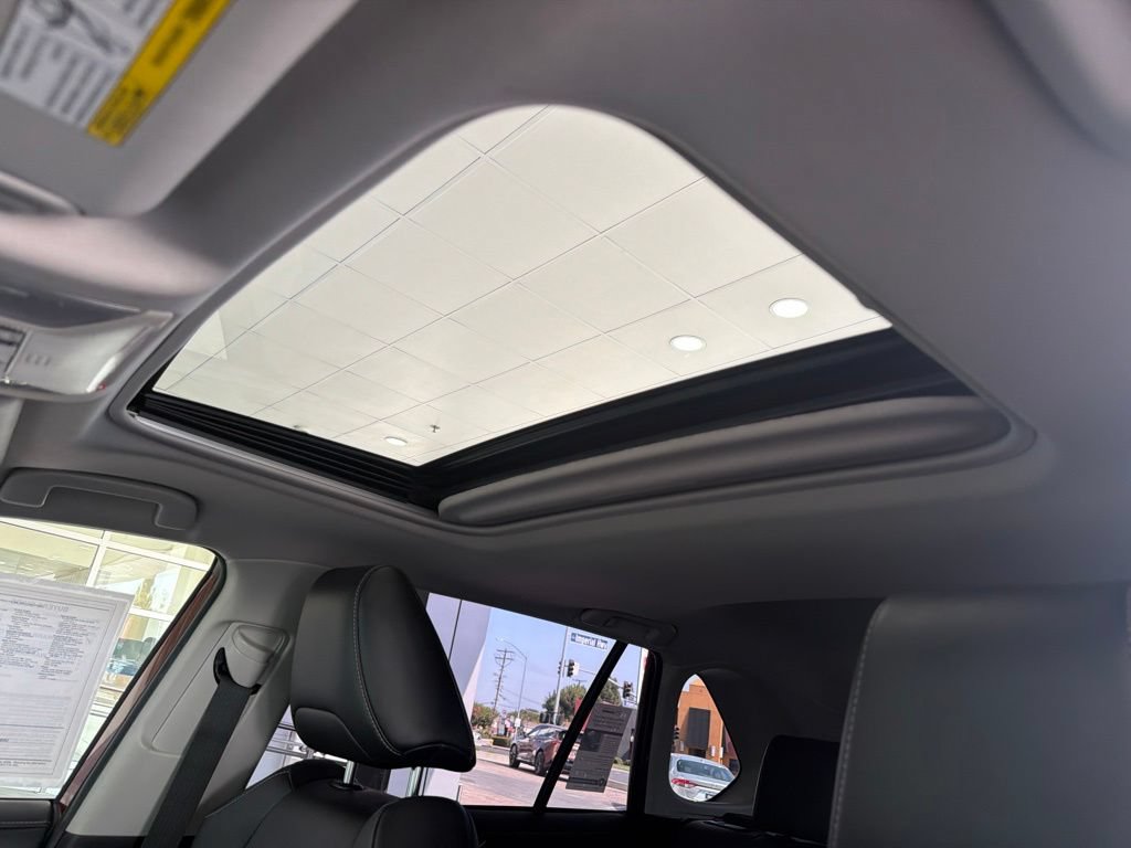 Certified 2019 Toyota RAV4 Limited w/ Carpet Mat Package FWD image 23