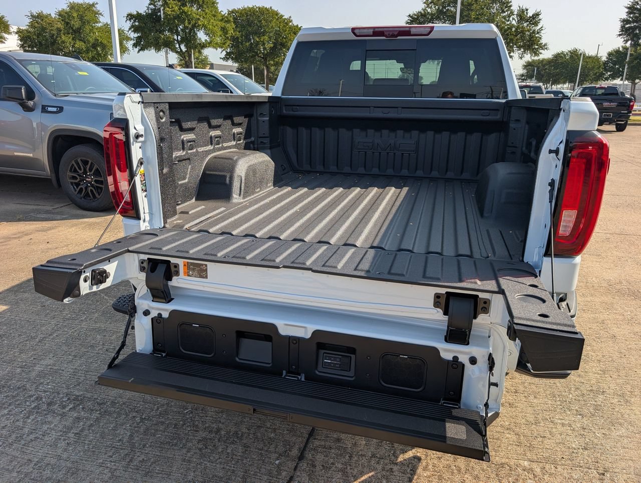 New 2026 GMC Sierra 1500 Denali Ultimate AWD/4WD image 7