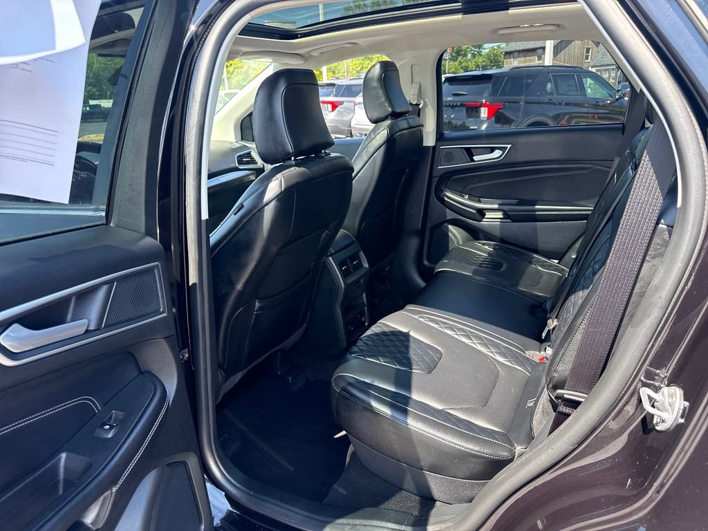 Used 2024 Ford Edge Titanium w/ Equipment Group 301A AWD/4WD image 16