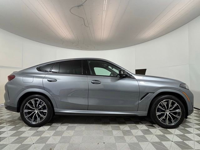Used 2024 BMW X6 M60i w/ Climate Comfort Package AWD/4WD image 8