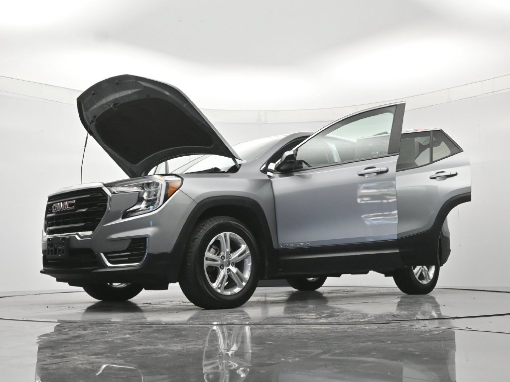 Used 2024 GMC Terrain SLE AWD/4WD image 48