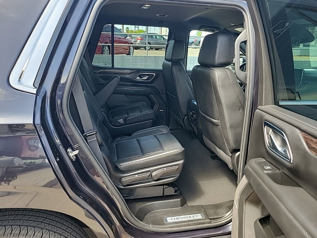 Used 2024 Chevrolet Tahoe LT AWD/4WD image 16