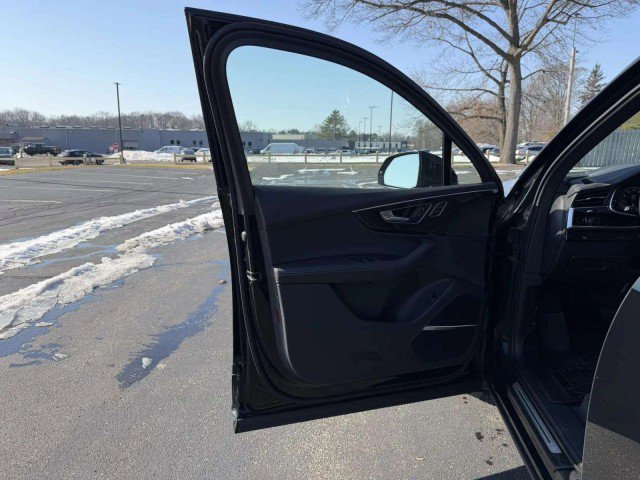 Certified 2025 Audi Q7 3.0T Prestige w/ Prestige Package image 18