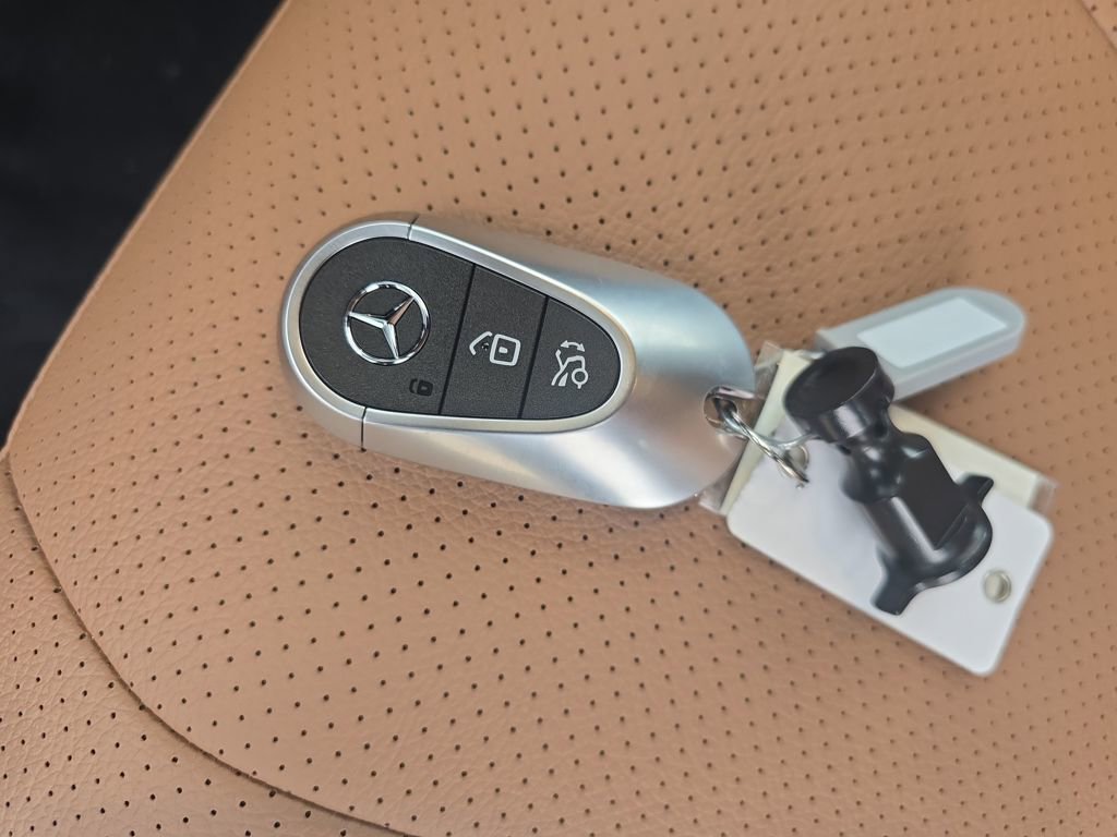 New 2026 Mercedes-Benz CLE 450 4MATIC Cabriolet image 28