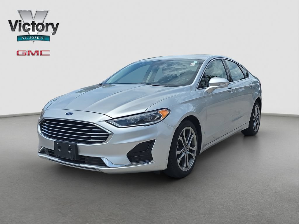 Used 2019 Ford Fusion SEL FWD image 3