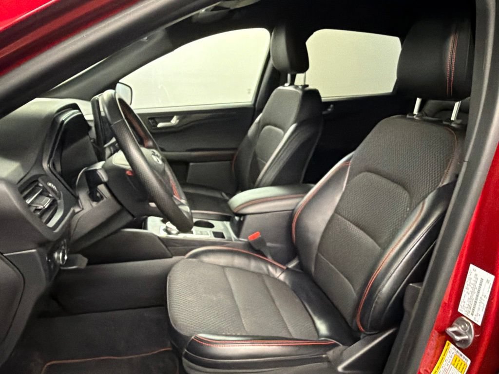Used 2023 Ford Escape ST-Line w/ Tech Pack #1 AWD/4WD image 25