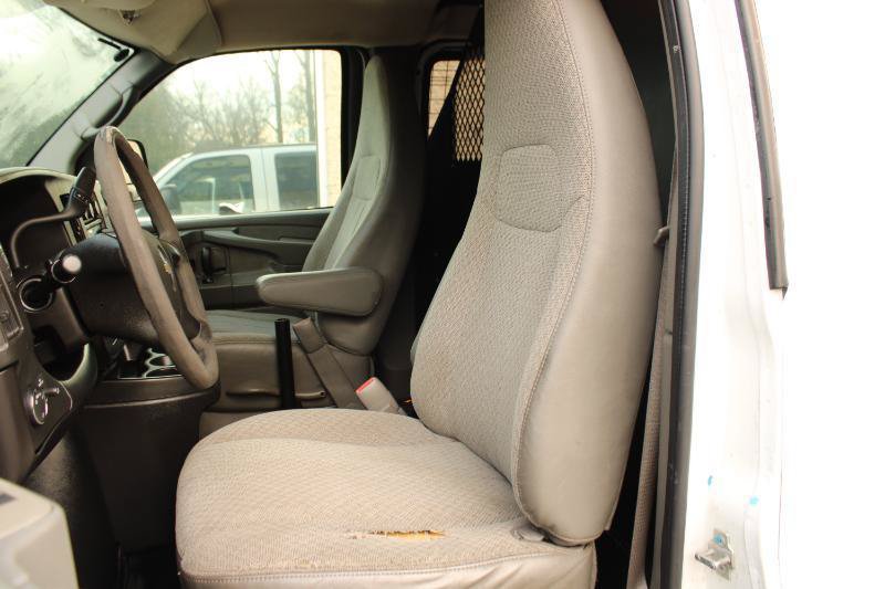 Used 2011 Chevrolet Express 2500 w/ Power Package RWD image 11