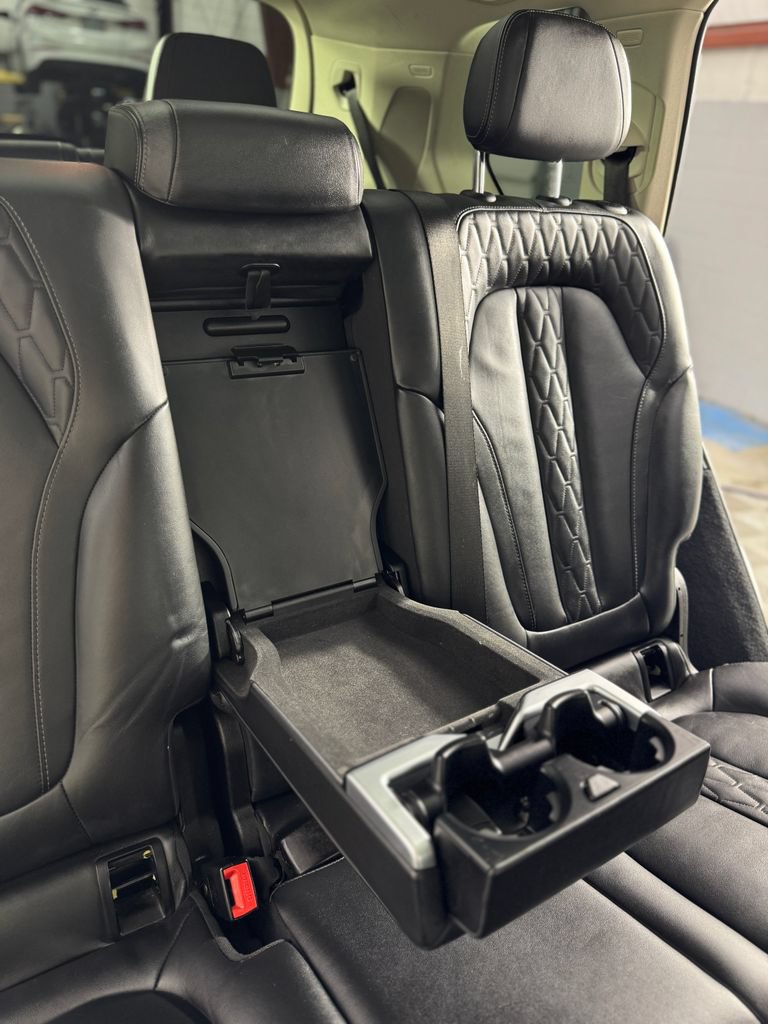 Used 2023 BMW X7 xDrive40i w/ Premium Package AWD/4WD image 45