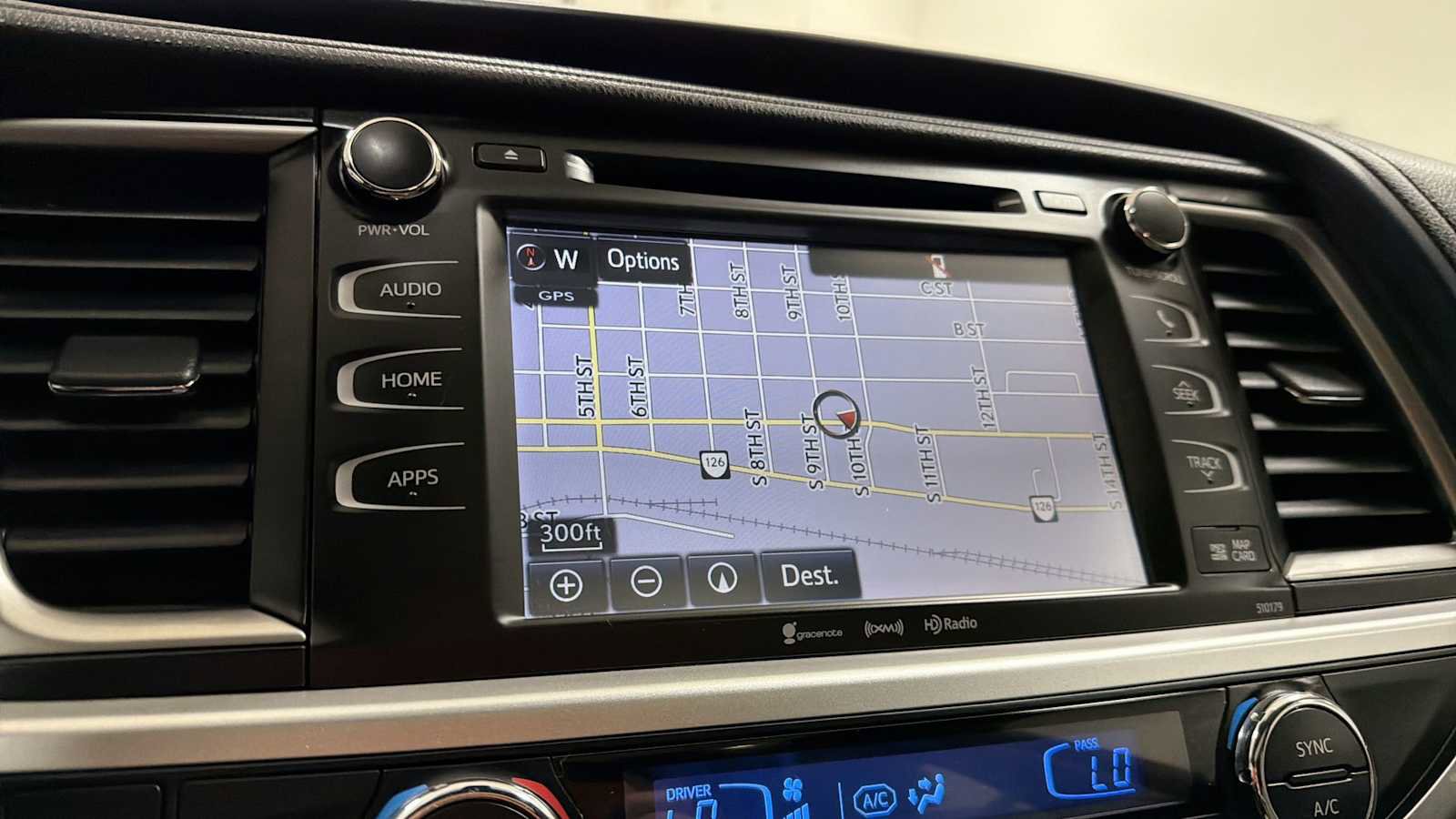 Used 2017 Toyota Highlander XLE image 20