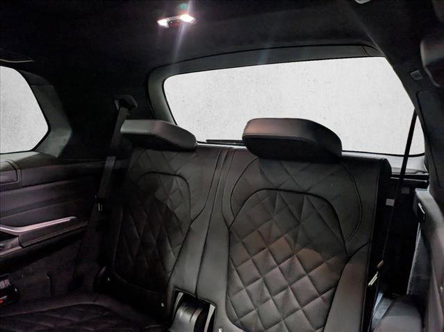 New 2026 BMW X7 xDrive40i w/ Executive Package image 18