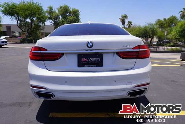 Used 2018 BMW 750i RWD image 15