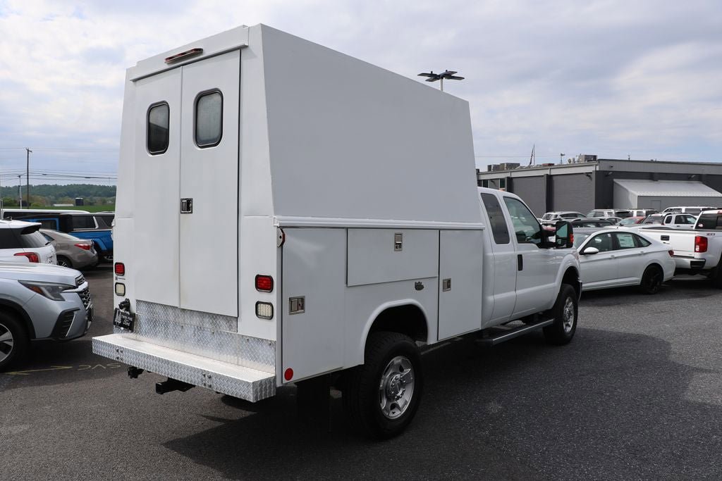 Used 2011 Ford F350 XLT w/ Snow Plow Prep Pkg AWD/4WD image 8