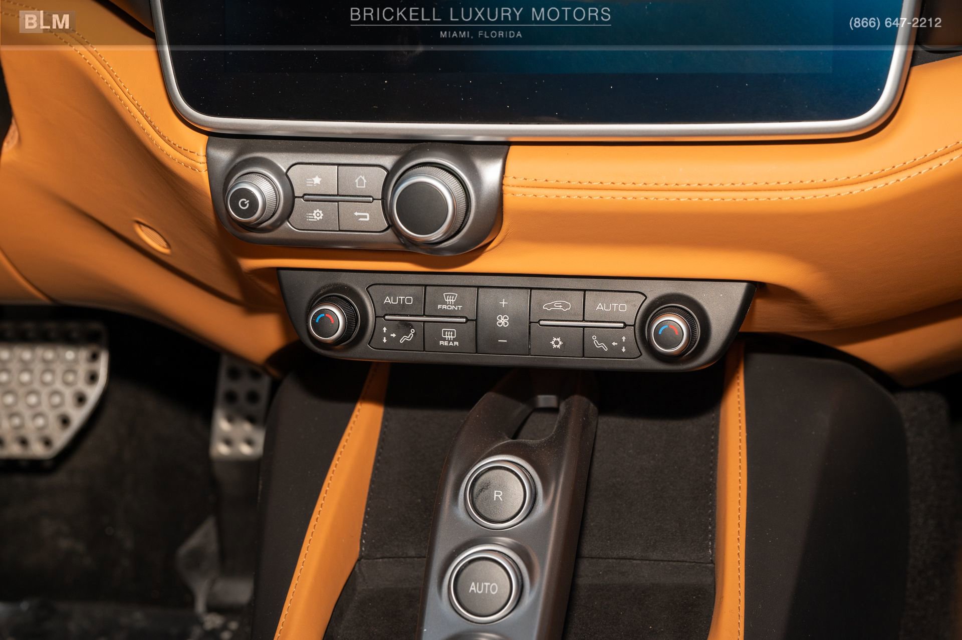 Used 2019 Ferrari Portofino image 26