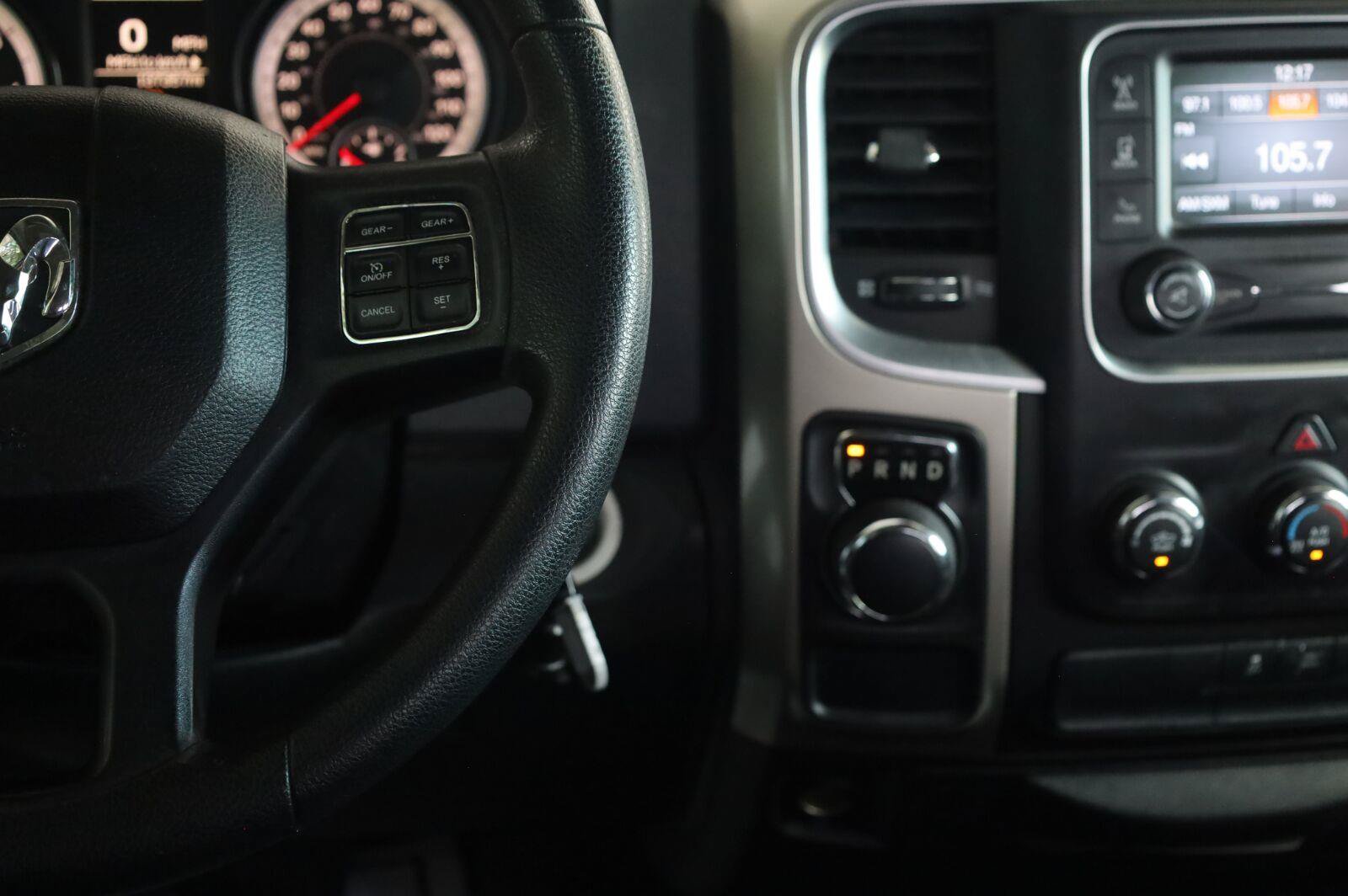Used 2015 RAM 1500 Classic SLT RWD image 29