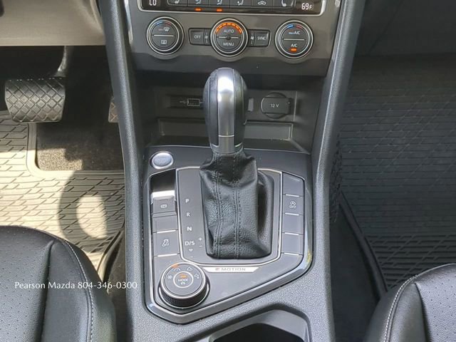 Used 2018 Volkswagen Tiguan SE w/ Panoramic Sunroof Package AWD/4WD image 19