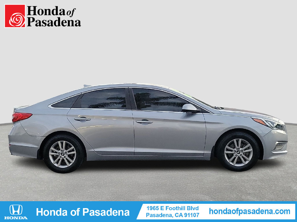 Used 2015 Hyundai Sonata SE FWD image 4