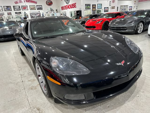Used 2010 Chevrolet Corvette Coupe w/ Preferred Equipment Group RWD image 4