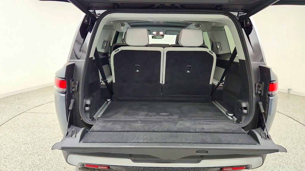 Used 2024 Rivian R1S Adventure AWD/4WD image 24