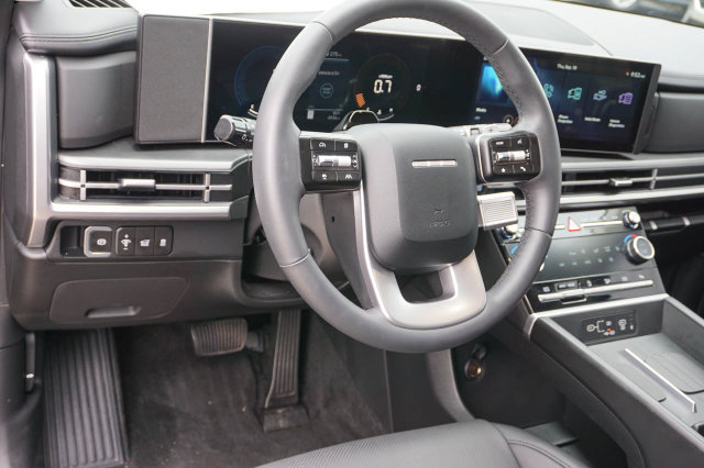 Used 2026 Hyundai Santa Fe SEL FWD image 13