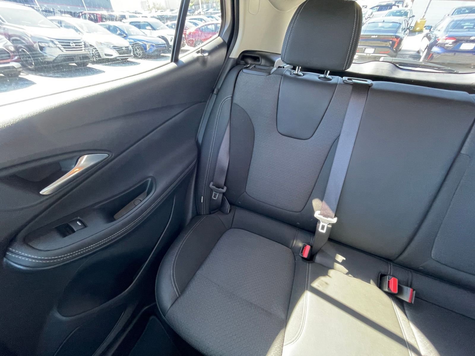 Used 2025 Buick Encore GX Preferred image 34