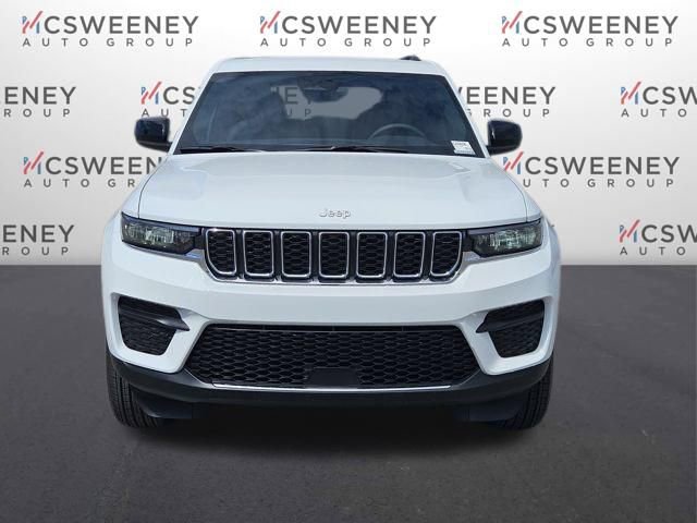 New 2026 Jeep Grand Cherokee Laredo image 8