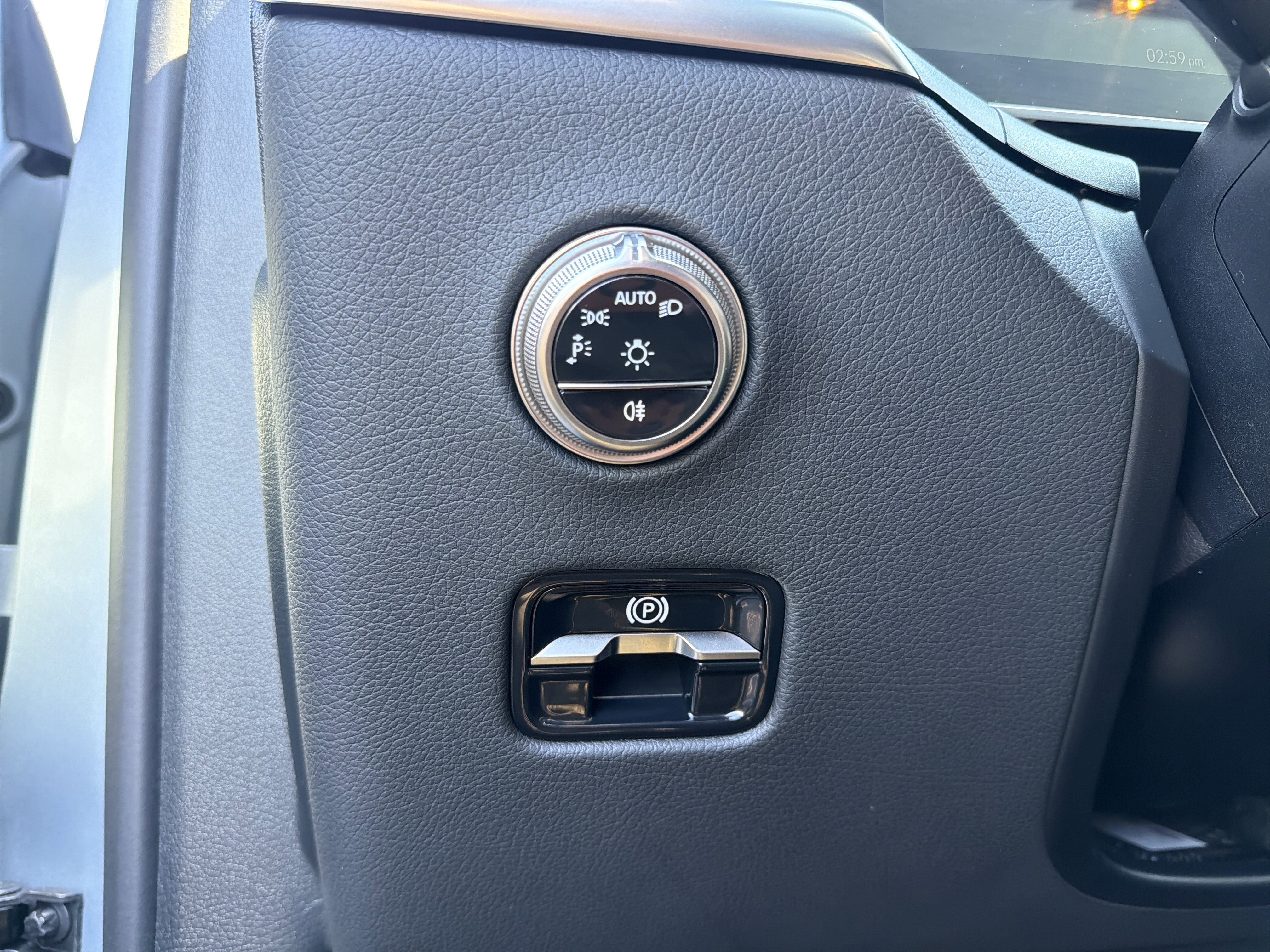 Used 2026 Mercedes-Benz GLC 300 4MATIC image 15