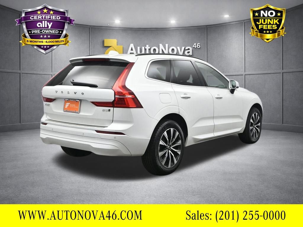 Used 2023 Volvo XC60 B5 Core image 6