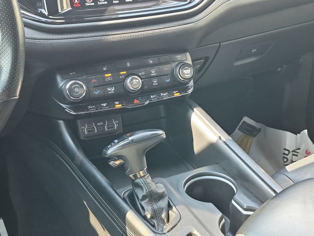 Used 2022 Dodge Durango GT AWD/4WD image 32