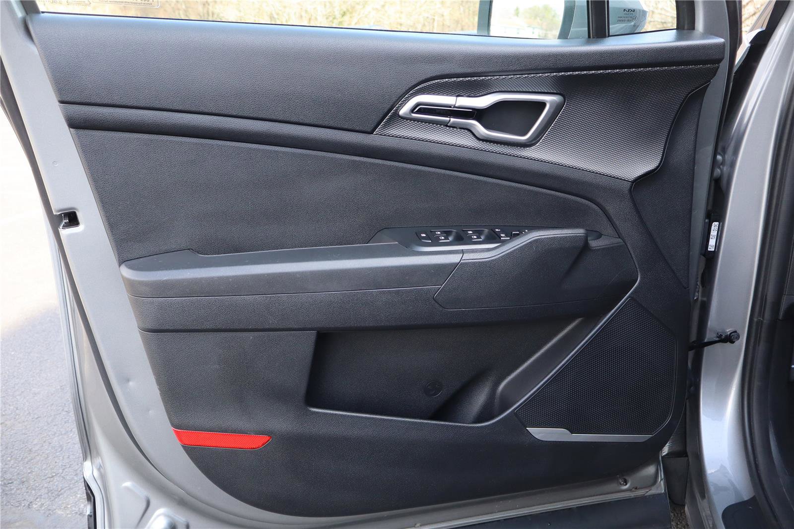 Certified 2025 Kia Sportage LX image 13