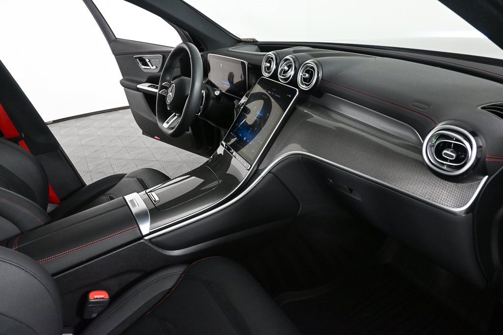 Used 2024 Mercedes-Benz GLC 43 AMG 4MATIC image 23