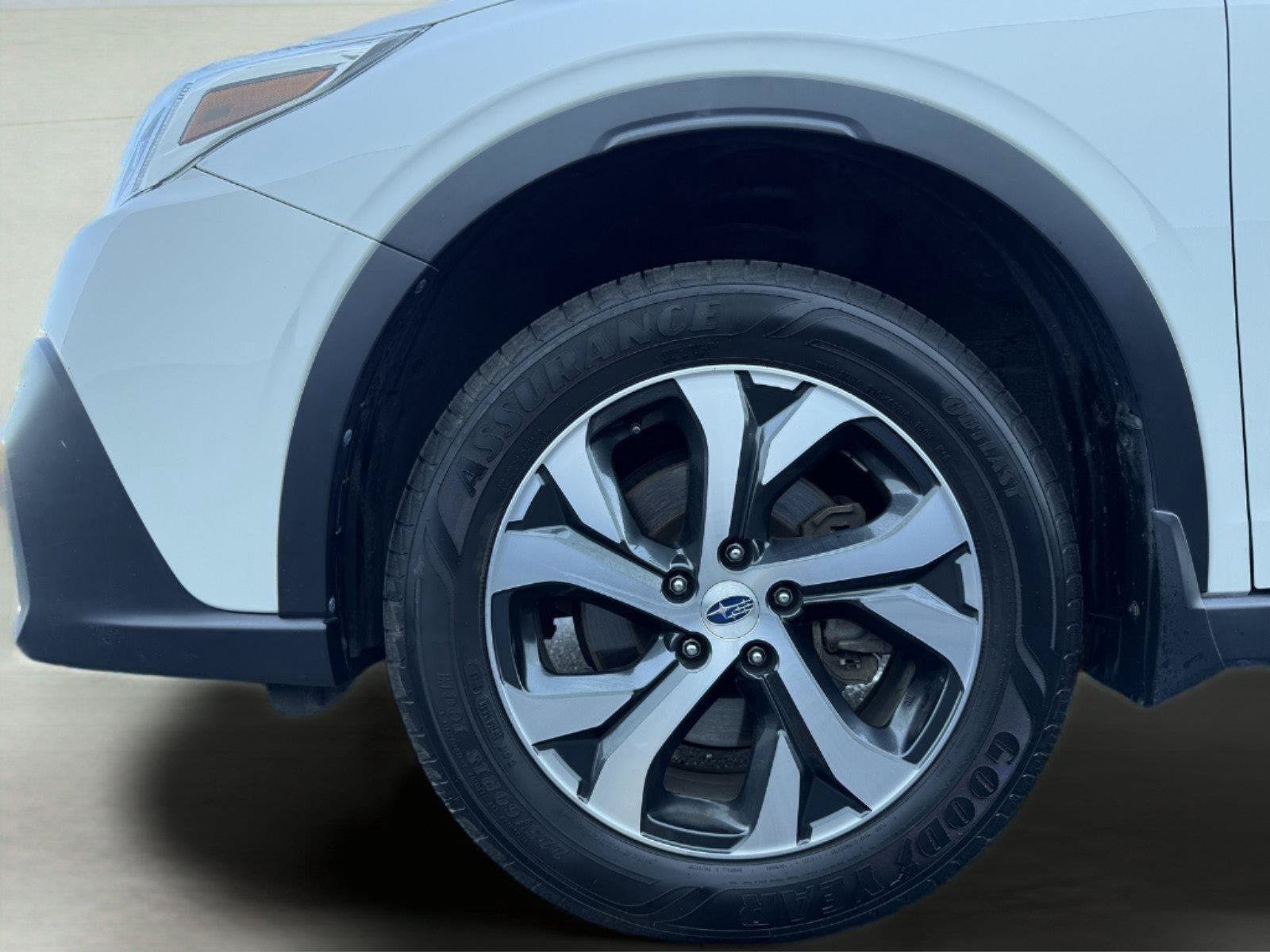 Used 2022 Subaru Outback Touring AWD/4WD image 31