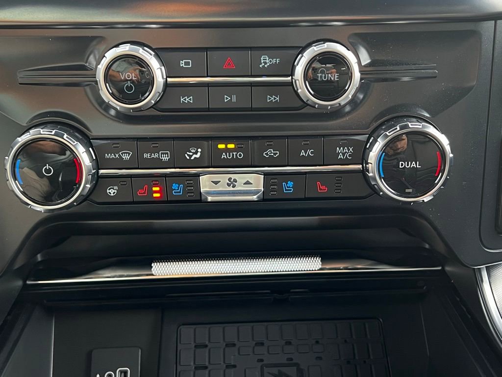 New 2025 Ford F150 Platinum w/ FX4 Off-Road Package image 39