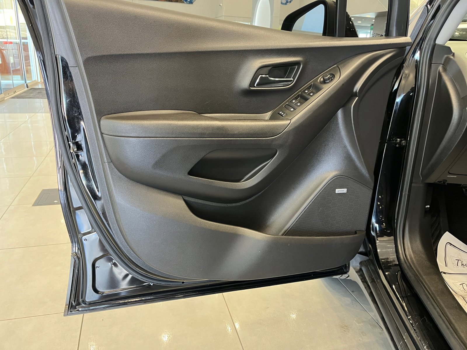 Used 2018 Chevrolet Trax LT w/ Sun & Sound Package image 15