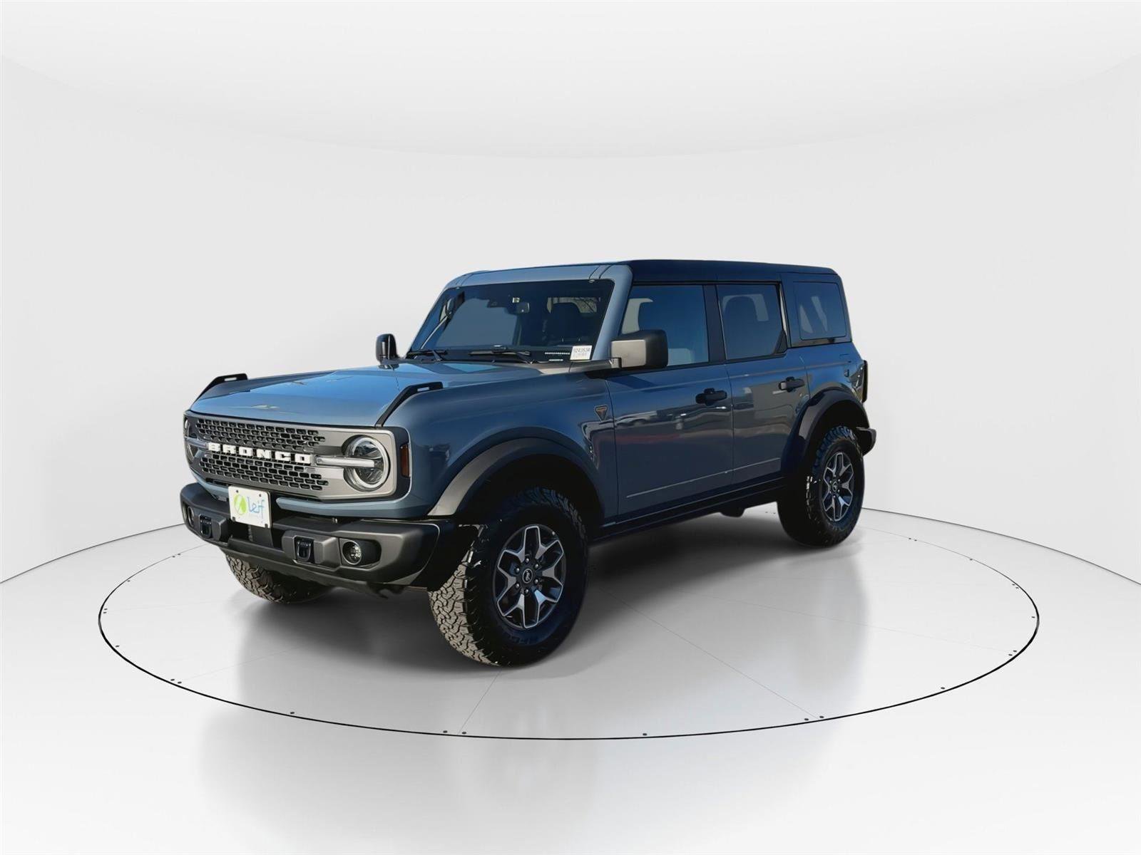 Used 2025 Ford Bronco Badlands image 4