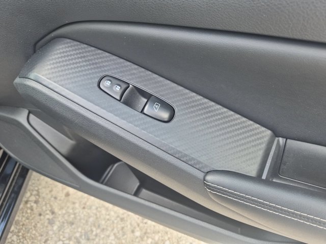 Used 2025 Nissan Altima 2.5 SV FWD image 30