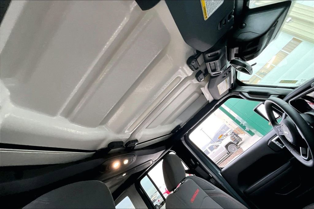 Used 2025 Jeep Wrangler Unlimited Rubicon image 22