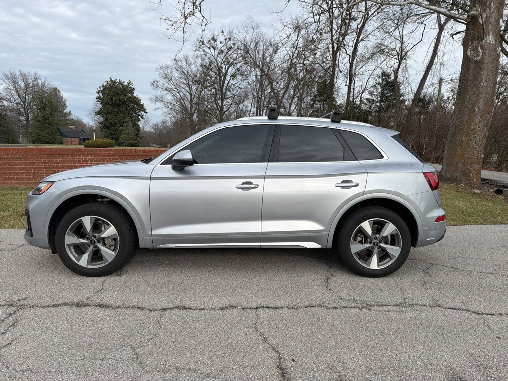Used 2022 Audi Q5 2.0T Premium Plus w/ Premium Plus Package image 2