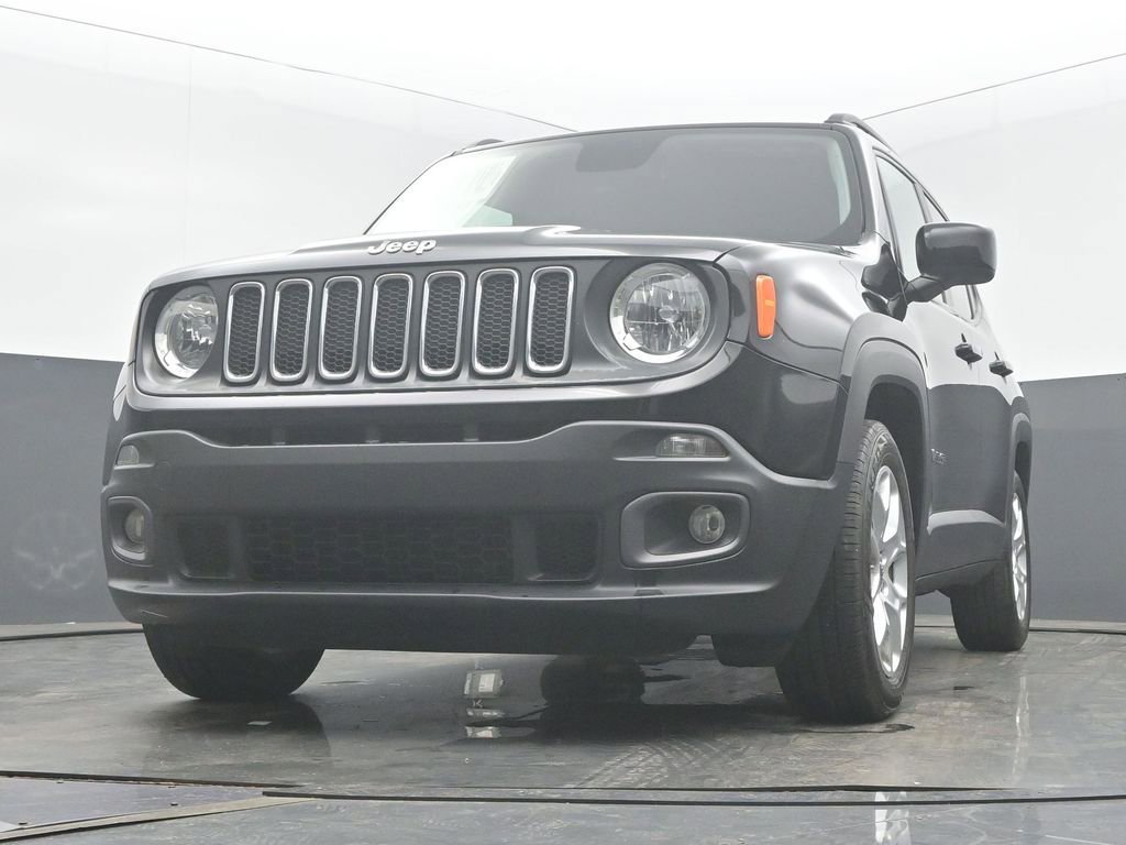Used 2017 Jeep Renegade Latitude FWD image 44