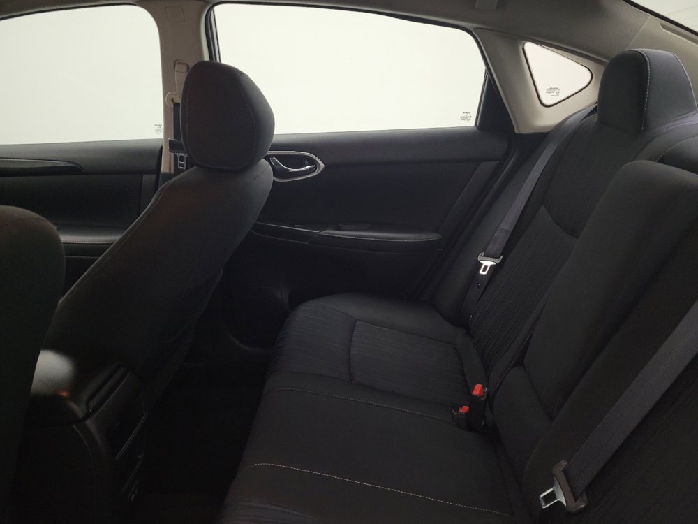 Used 2019 Nissan Sentra SV FWD image 18