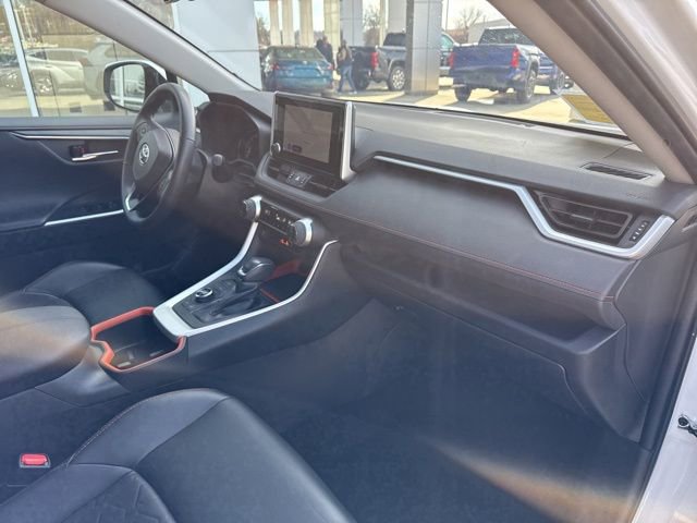 Used 2024 Toyota RAV4 Adventure image 30