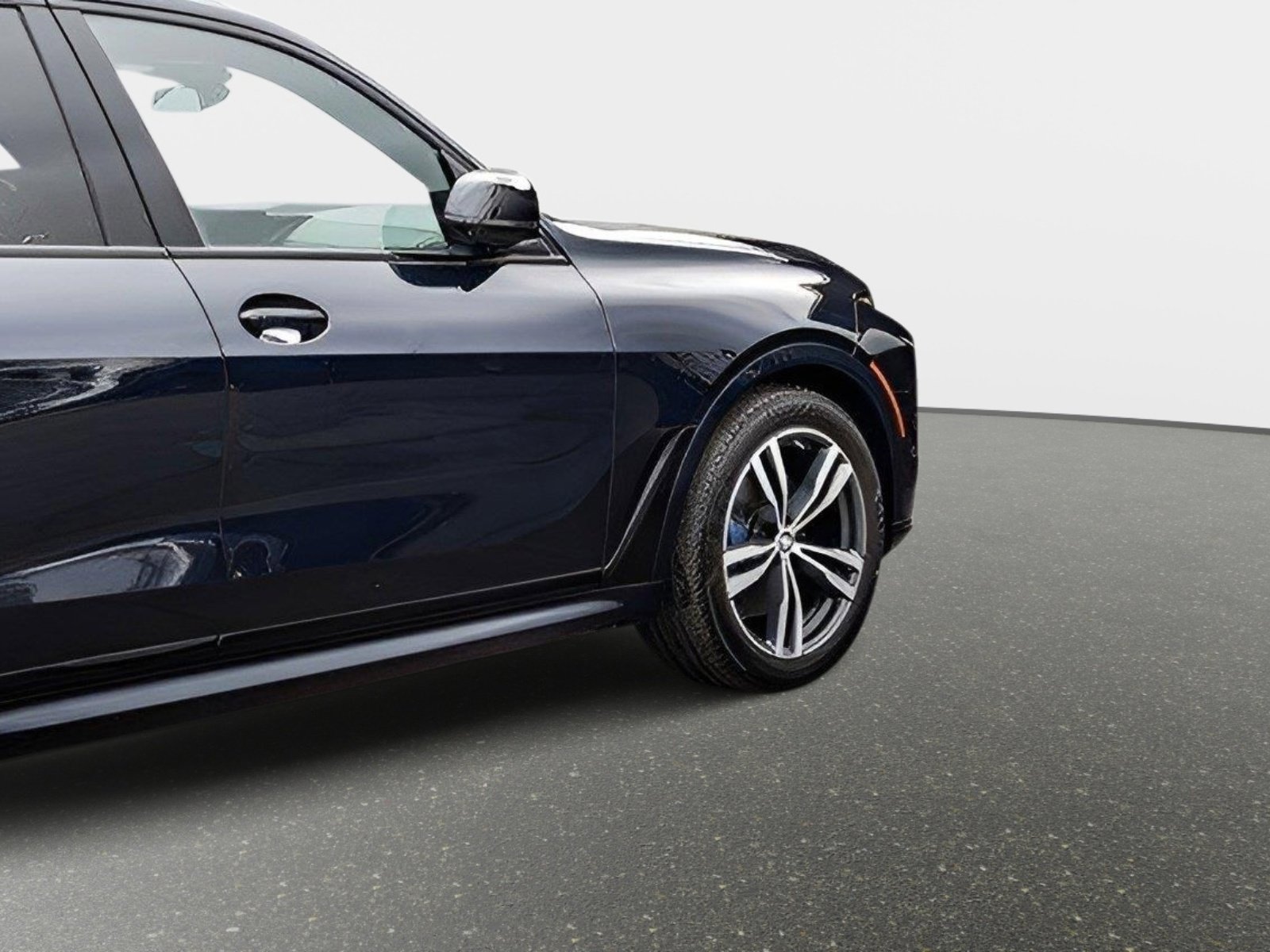 Used 2023 BMW X7 M60i image 13