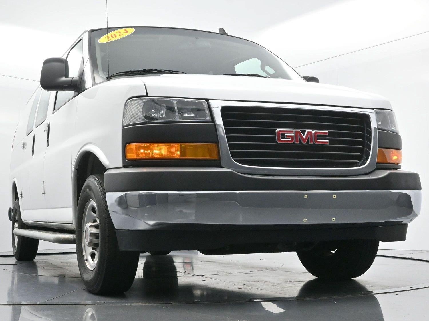 Used 2024 GMC Savana 2500 w/ Driver Convenience Package RWD image 37